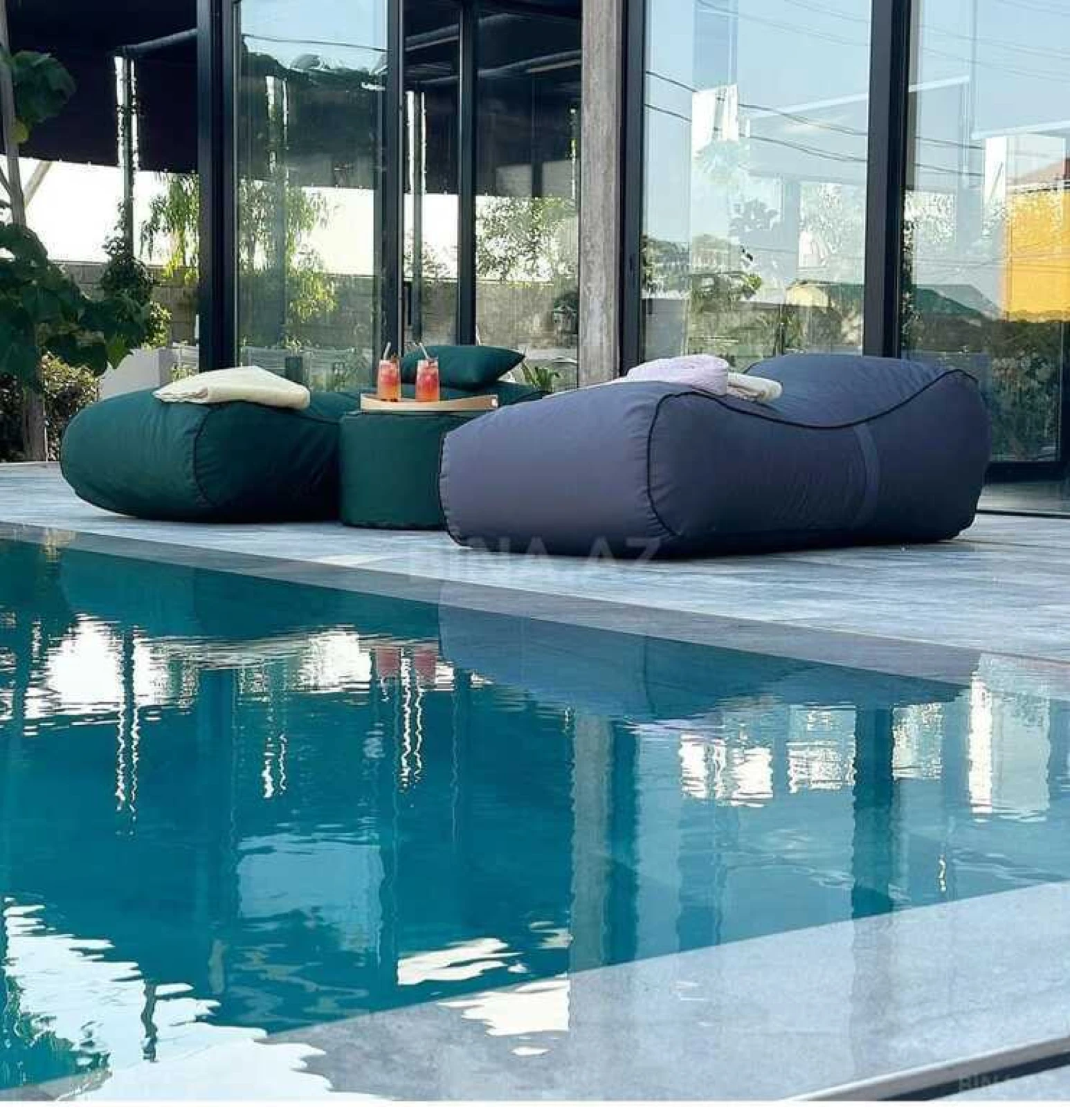 Satılır 14 otaqlı həyət evi 360 m²