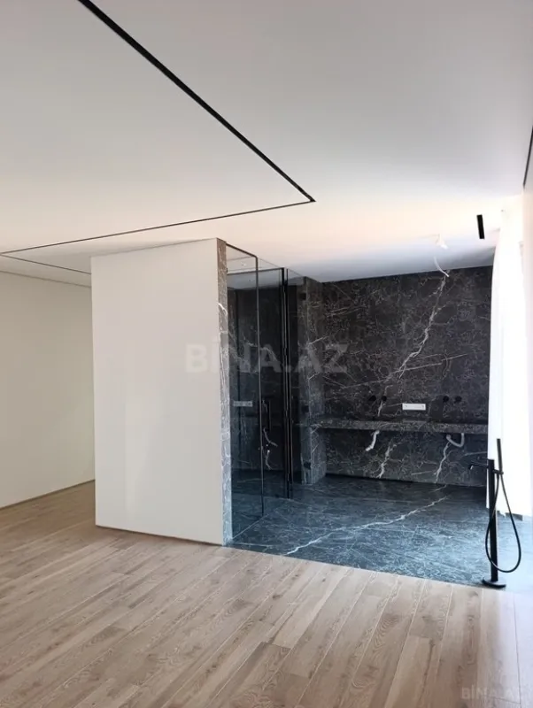 Satılır 14 otaqlı həyət evi 360 m²