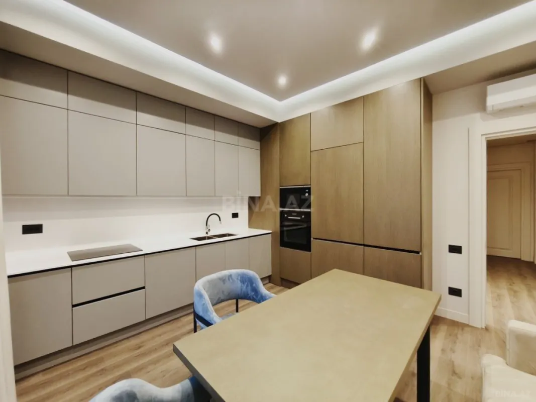 Kirayə verilir 3 otaqlı mənzil 140 m²