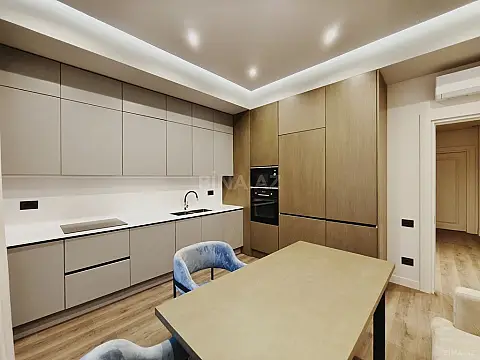 Kirayə verilir 3 otaqlı mənzil 140 m²
