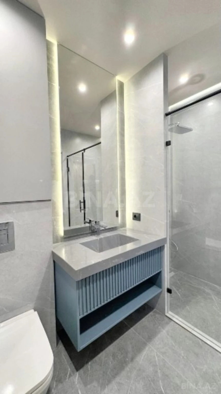 Kirayə verilir 3 otaqlı mənzil 140 m²