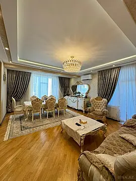 Satılır 4 otaqlı mənzil 227 m²