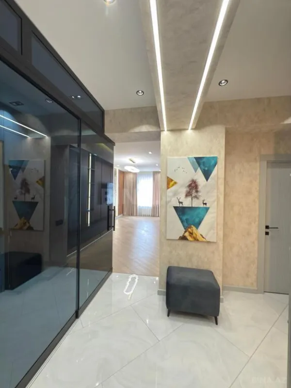 Kirayə verilir 3 otaqlı mənzil 90 m²
