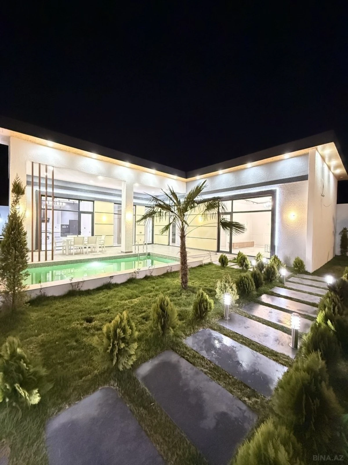 Satılır 4 otaqlı həyət evi 160 m²