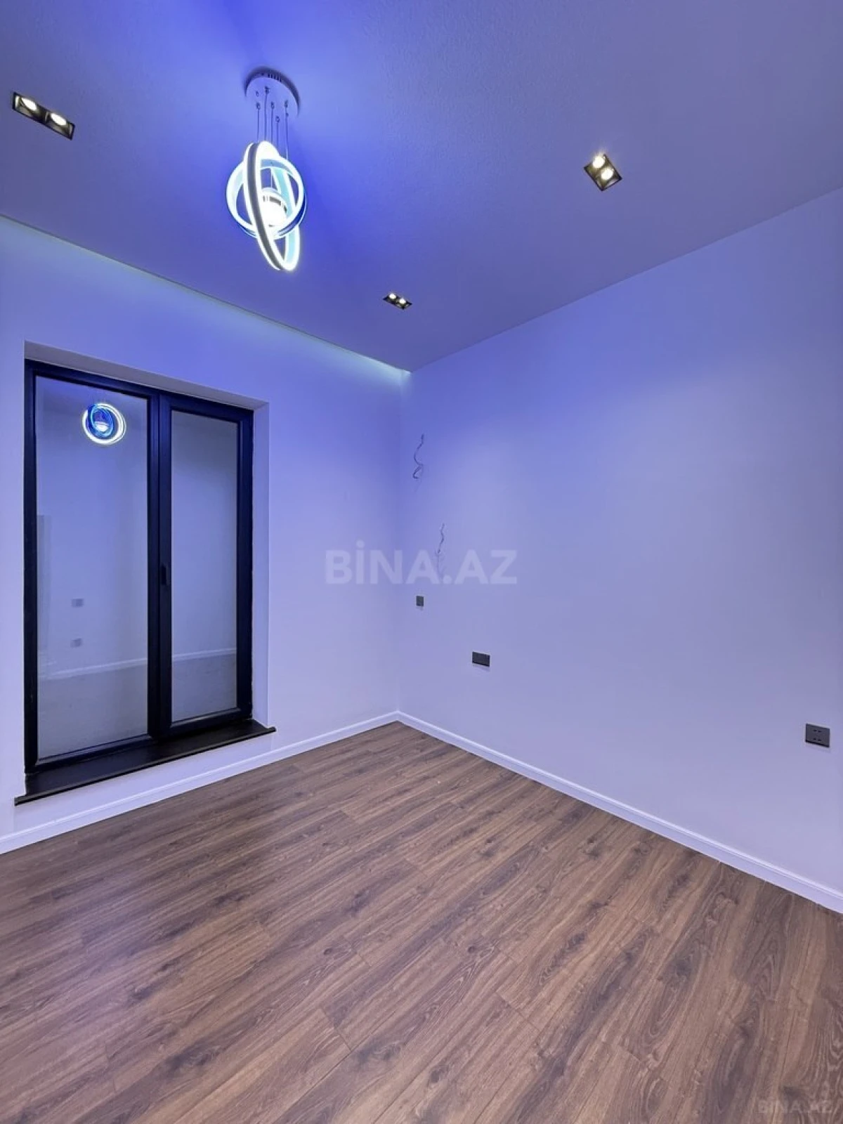 Satılır 4 otaqlı həyət evi 160 m²