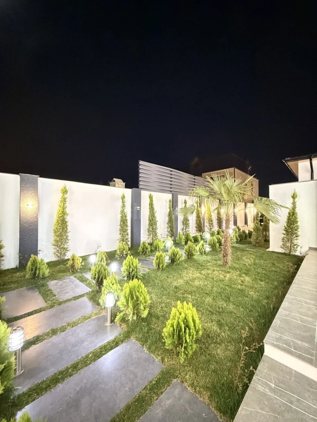 Satılır 4 otaqlı həyət evi 160 m²