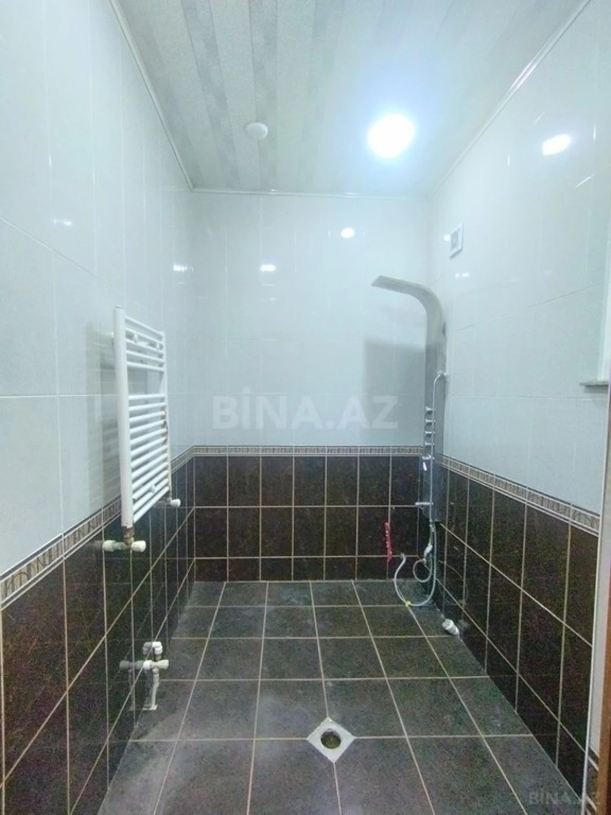 Satılır 7 otaqlı həyət evi 290 m²