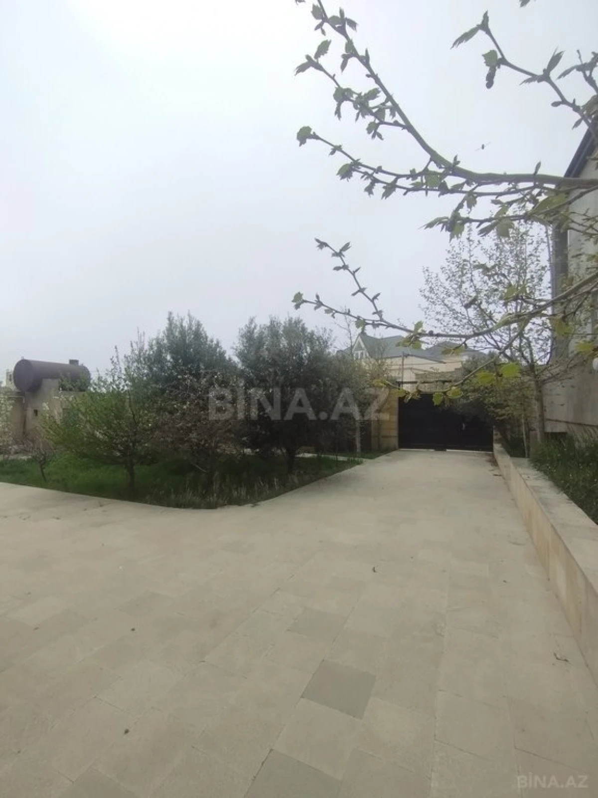 Satılır 7 otaqlı həyət evi 290 m²