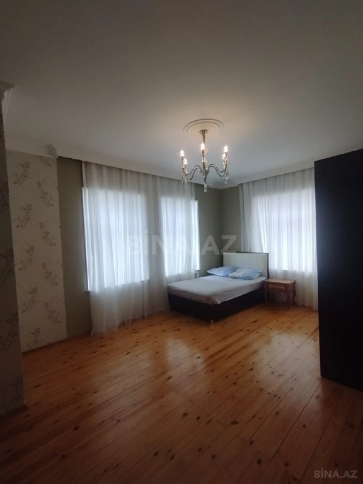 Satılır 7 otaqlı həyət evi 290 m²