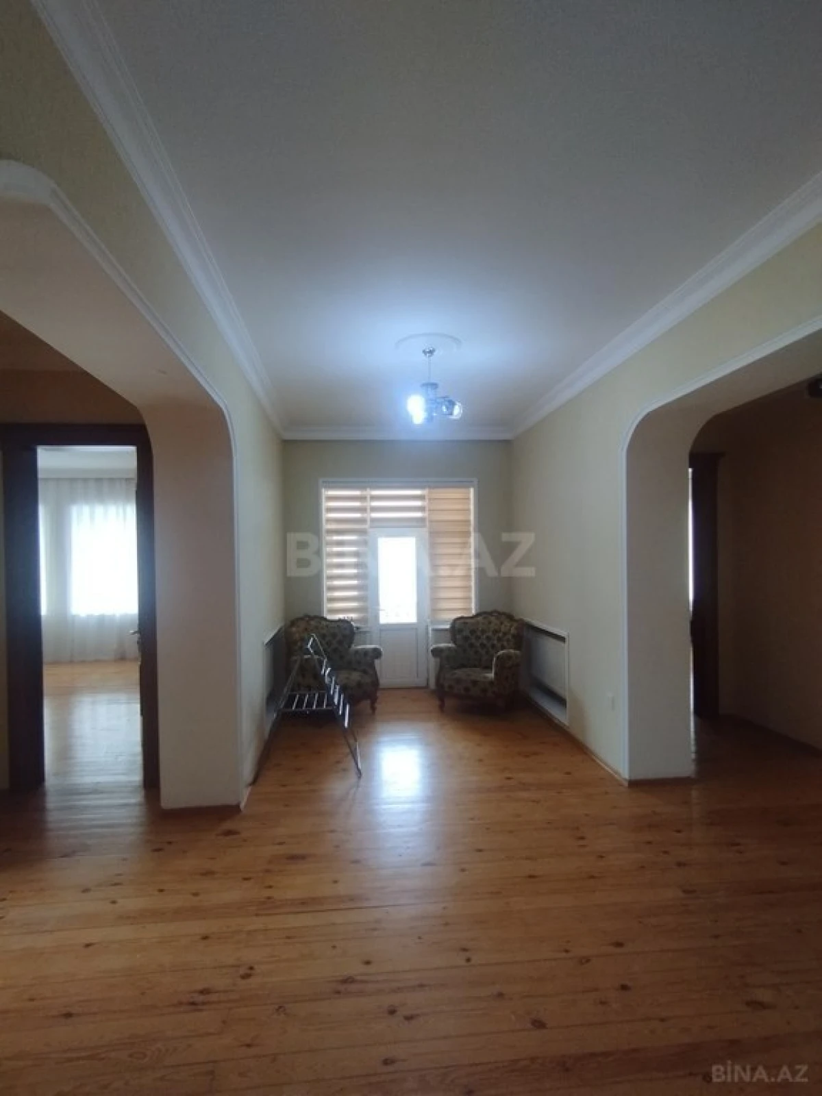 Satılır 7 otaqlı həyət evi 290 m²