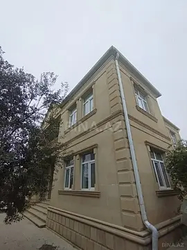 Satılır 7 otaqlı həyət evi 290 m²