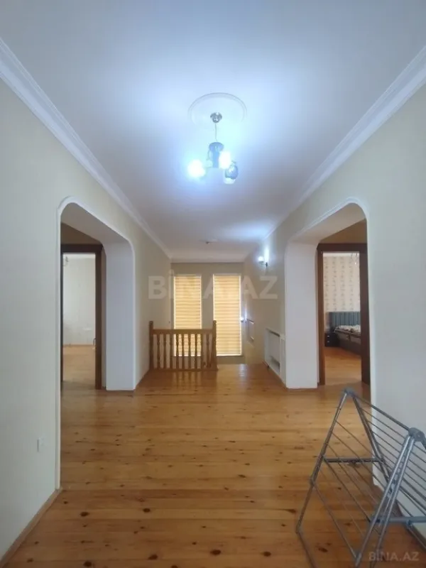 Satılır 7 otaqlı həyət evi 290 m²