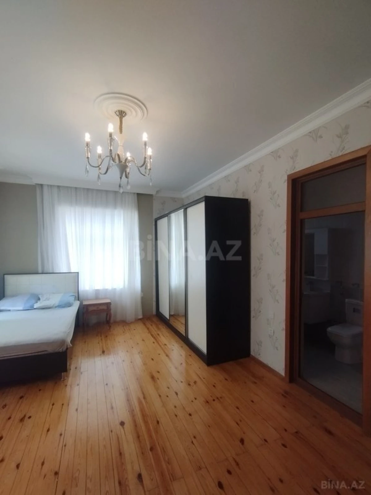 Satılır 7 otaqlı həyət evi 290 m²