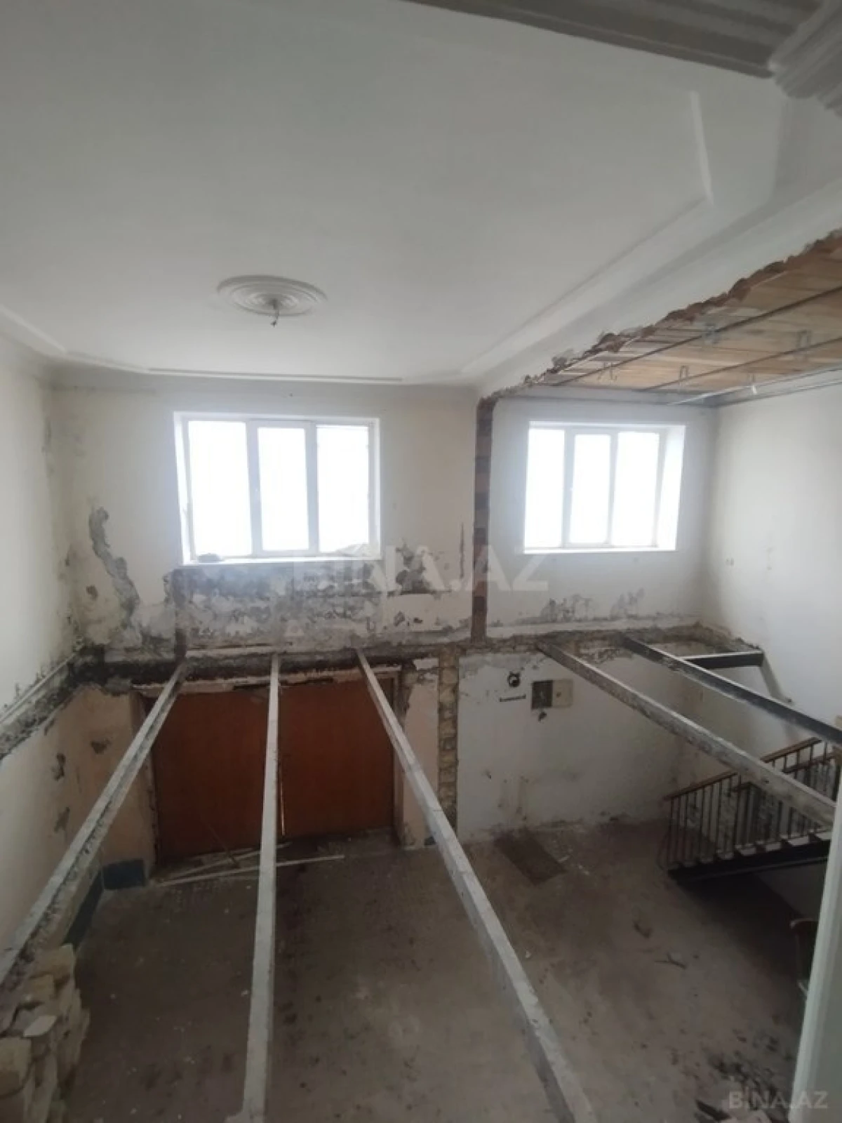 Satılır obyekt 150 m²