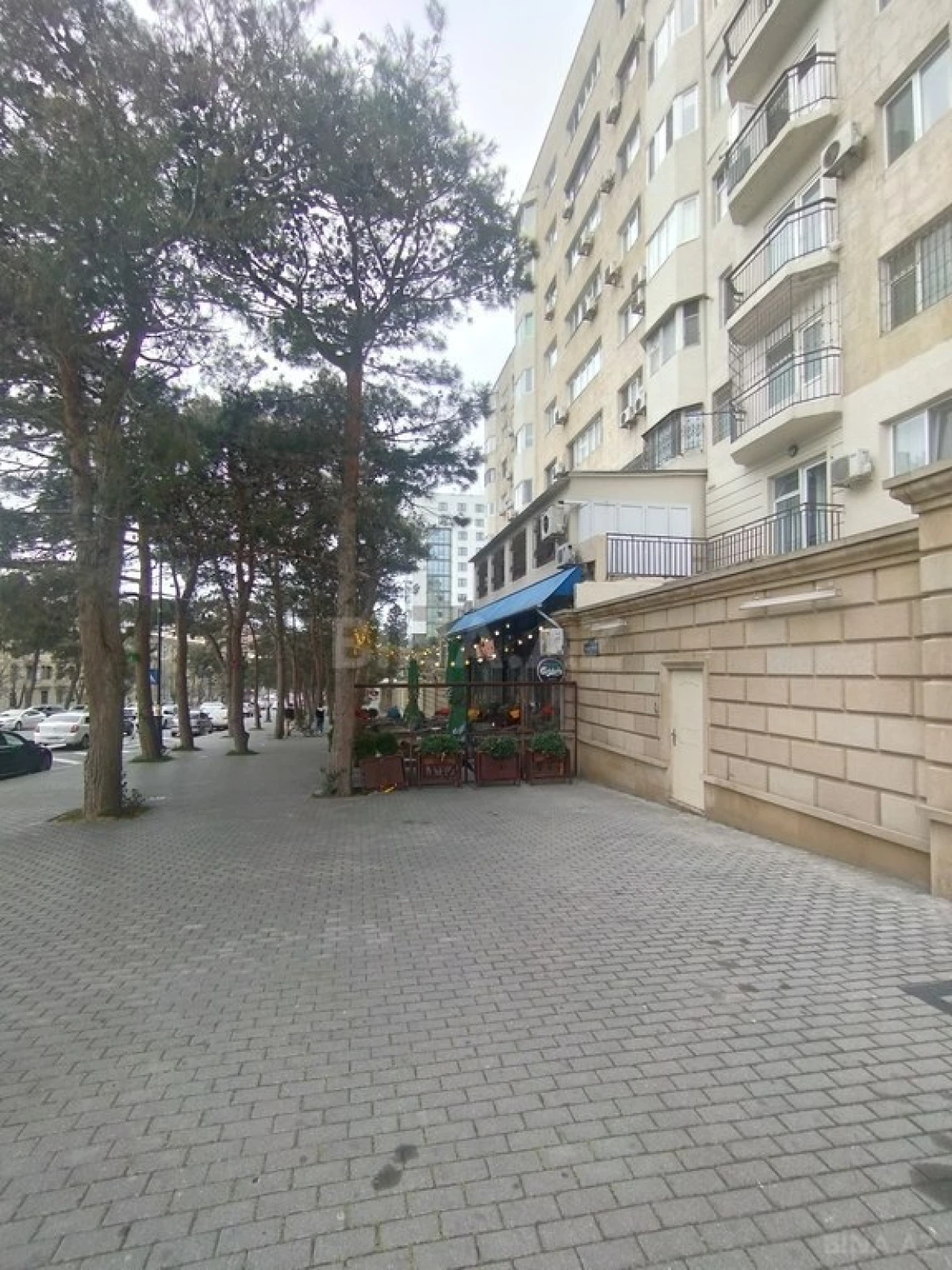Satılır obyekt 150 m²