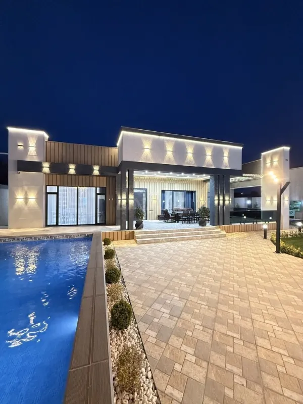 Satılır 5 otaqlı həyət evi 250 m²