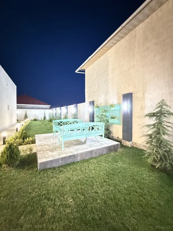 Satılır 5 otaqlı həyət evi 250 m²