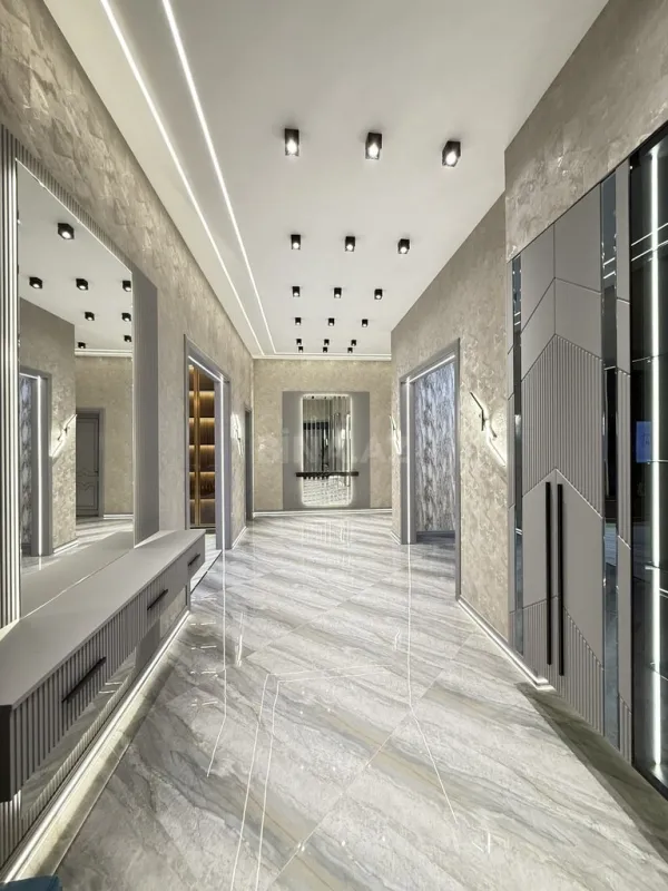 Satılır 5 otaqlı həyət evi 250 m²