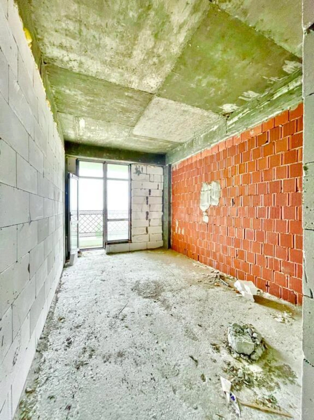 Satılır 3 otaqlı mənzil 124.3 m²