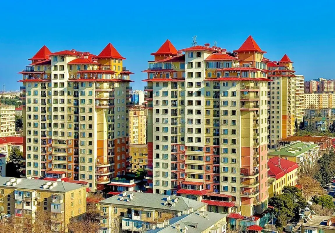 Satılır 3 otaqlı mənzil 124.3 m²