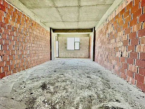 Satılır 3 otaqlı mənzil 124.3 m²