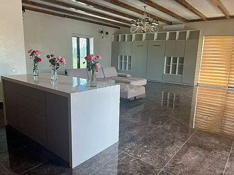 Kirayə verilir 1 otaqlı həyət evi 90 m²