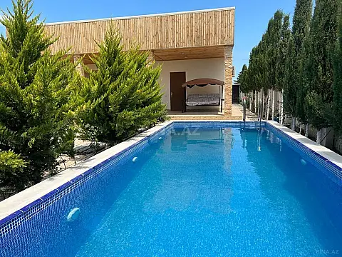 Kirayə verilir 1 otaqlı həyət evi 90 m²