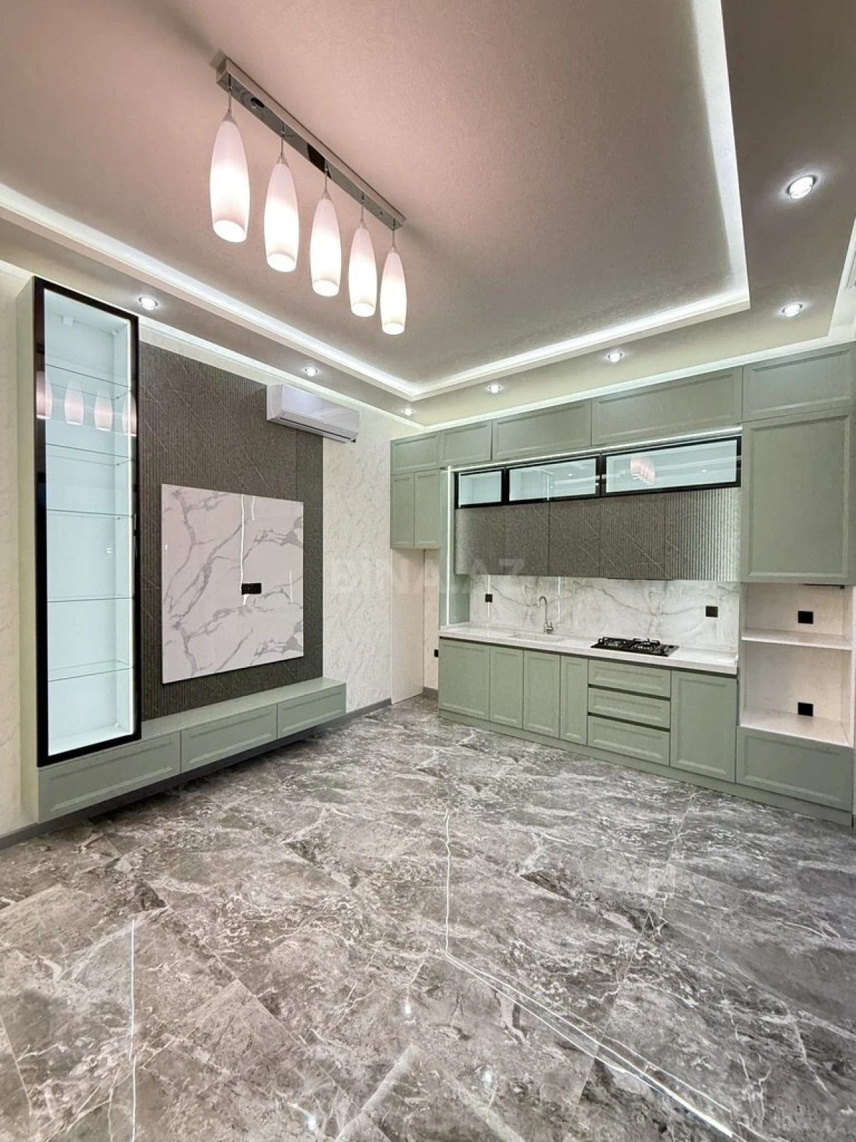 Satılır 4 otaqlı həyət evi 145 m²