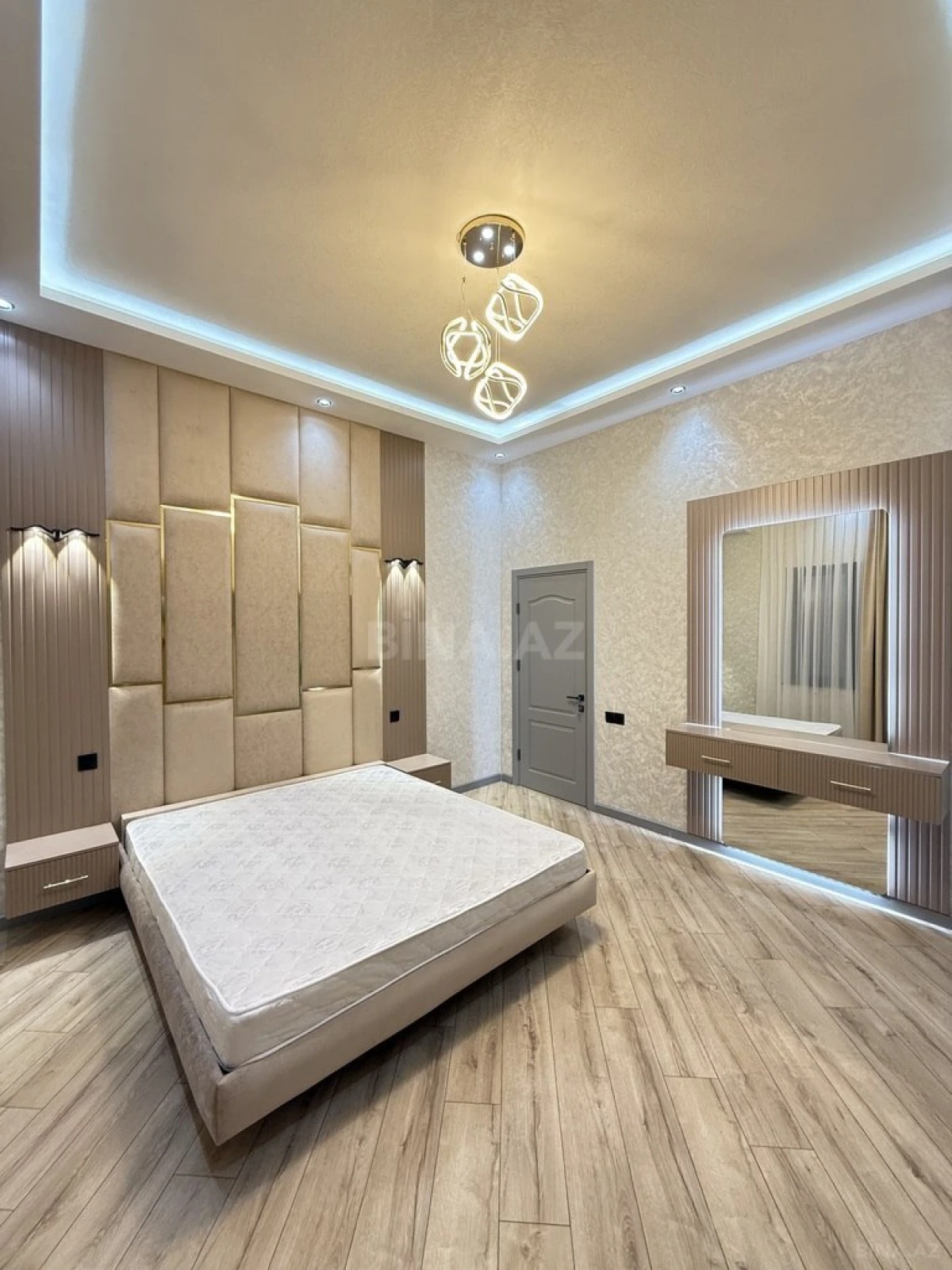 Satılır 4 otaqlı həyət evi 145 m²