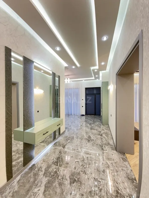 Satılır 4 otaqlı həyət evi 145 m²