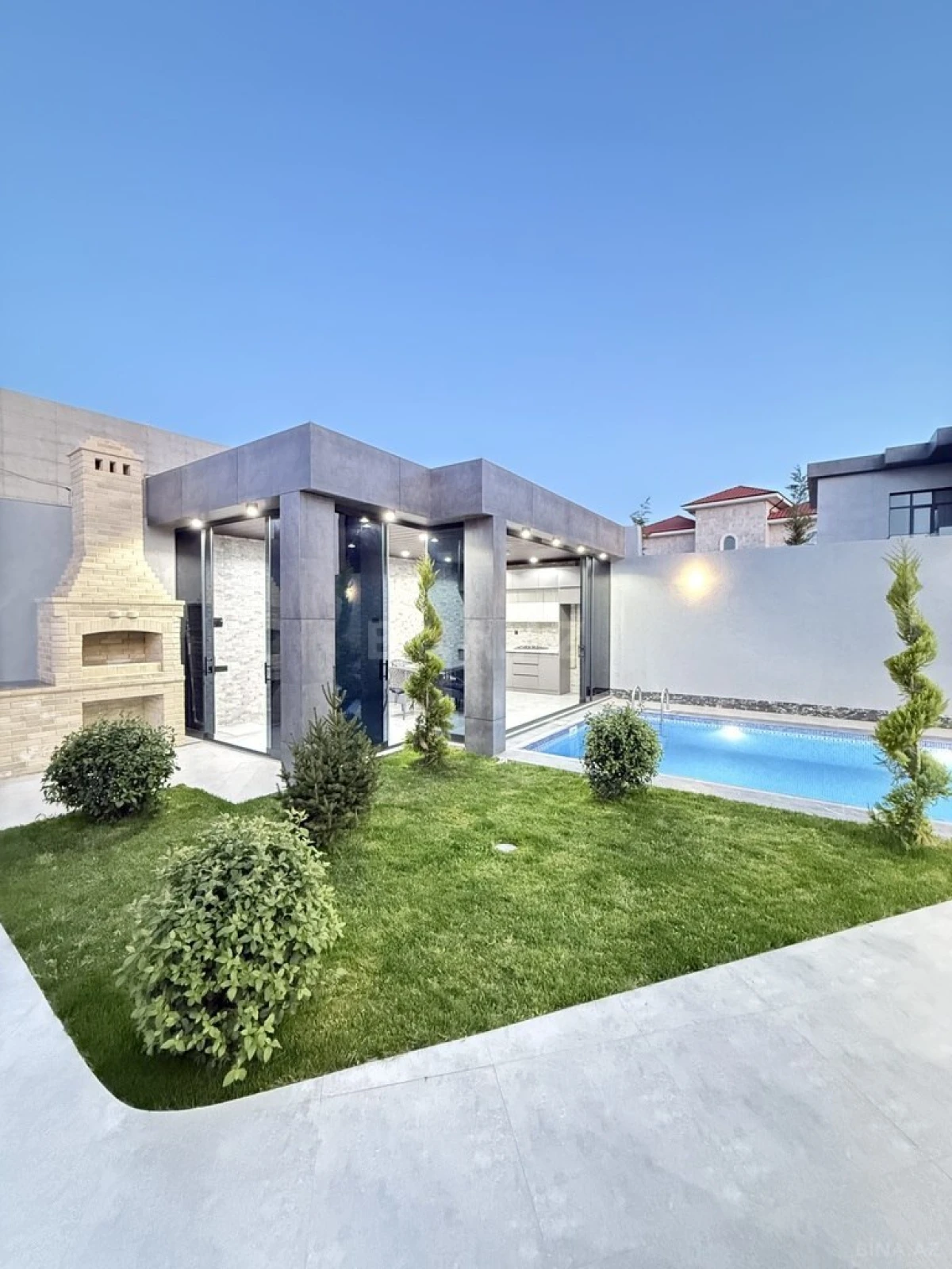 Satılır 4 otaqlı həyət evi 145 m²
