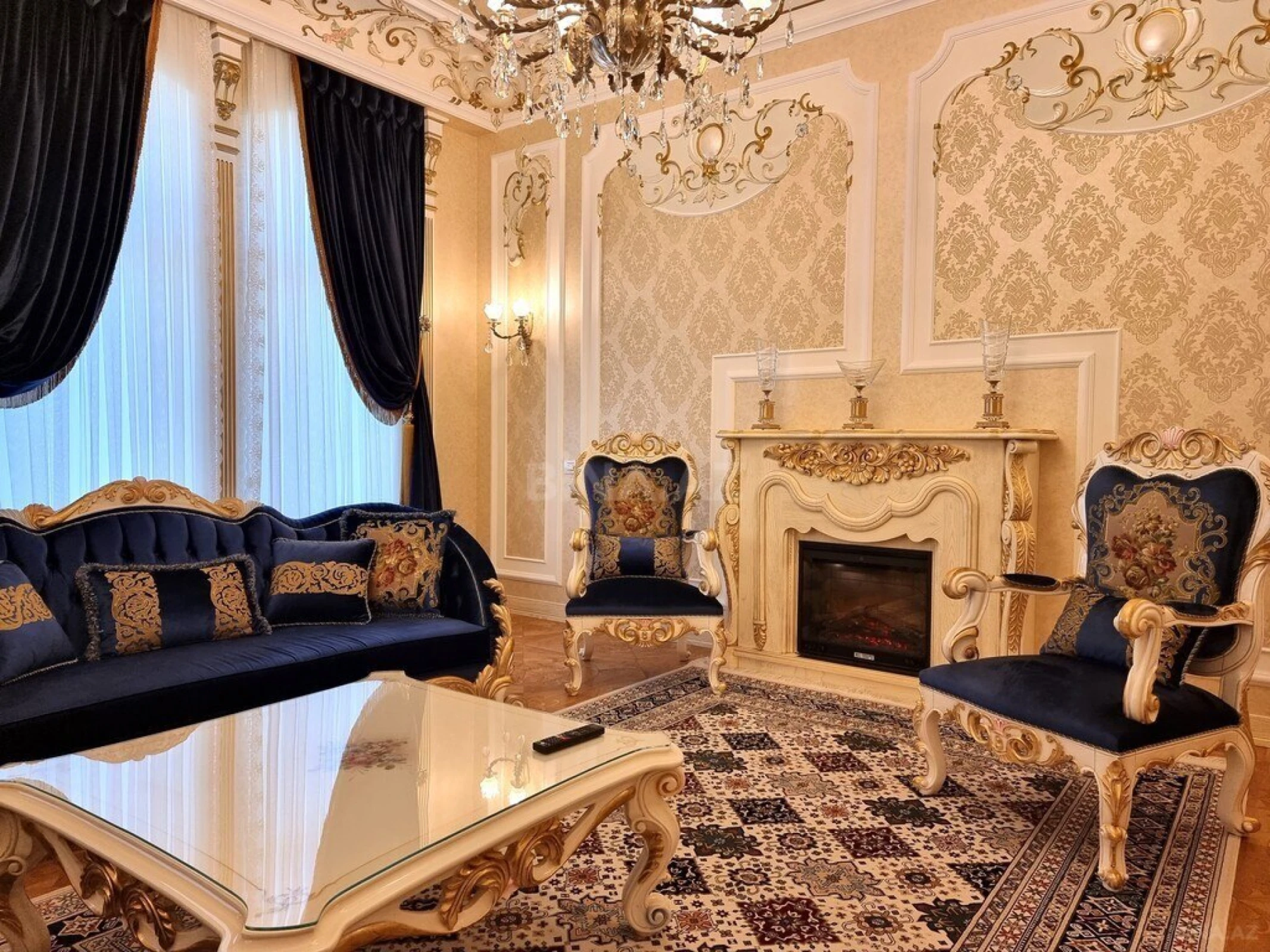 Satılır 9 otaqlı həyət evi 1000 m²