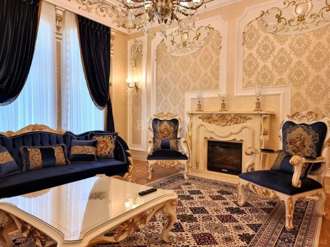 Satılır 9 otaqlı həyət evi 1000 m²