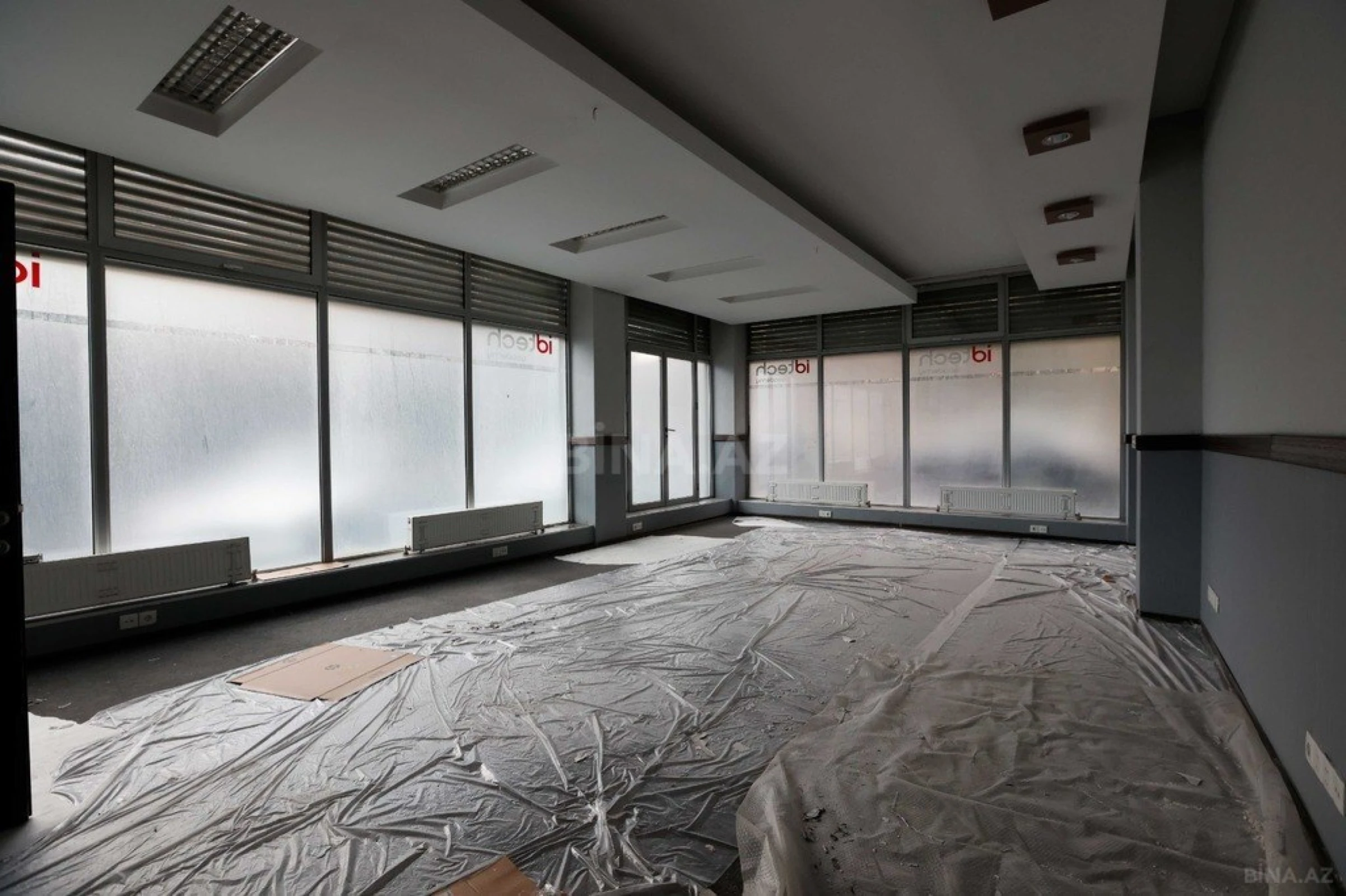 Kirayə verilir 5 otaqlı ofis 200 m²