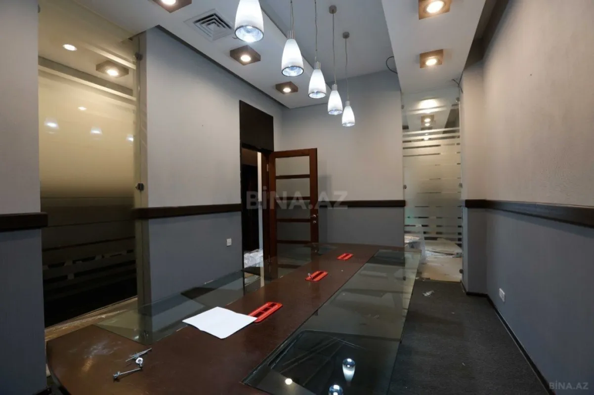 Kirayə verilir 5 otaqlı ofis 200 m²