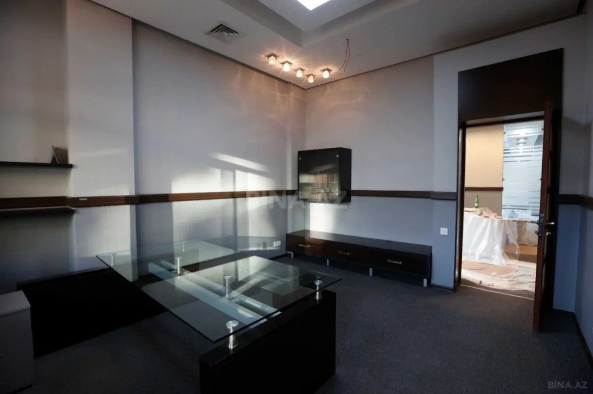 Kirayə verilir 5 otaqlı ofis 200 m²