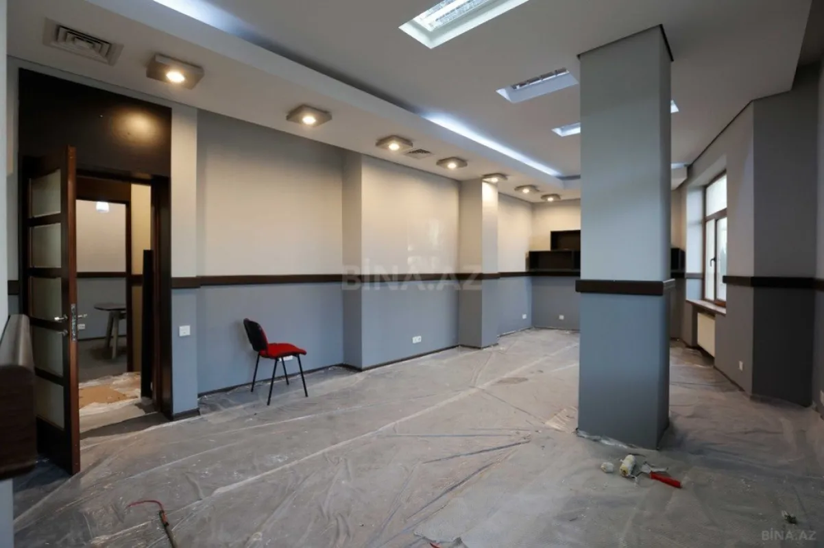 Kirayə verilir 5 otaqlı ofis 200 m²