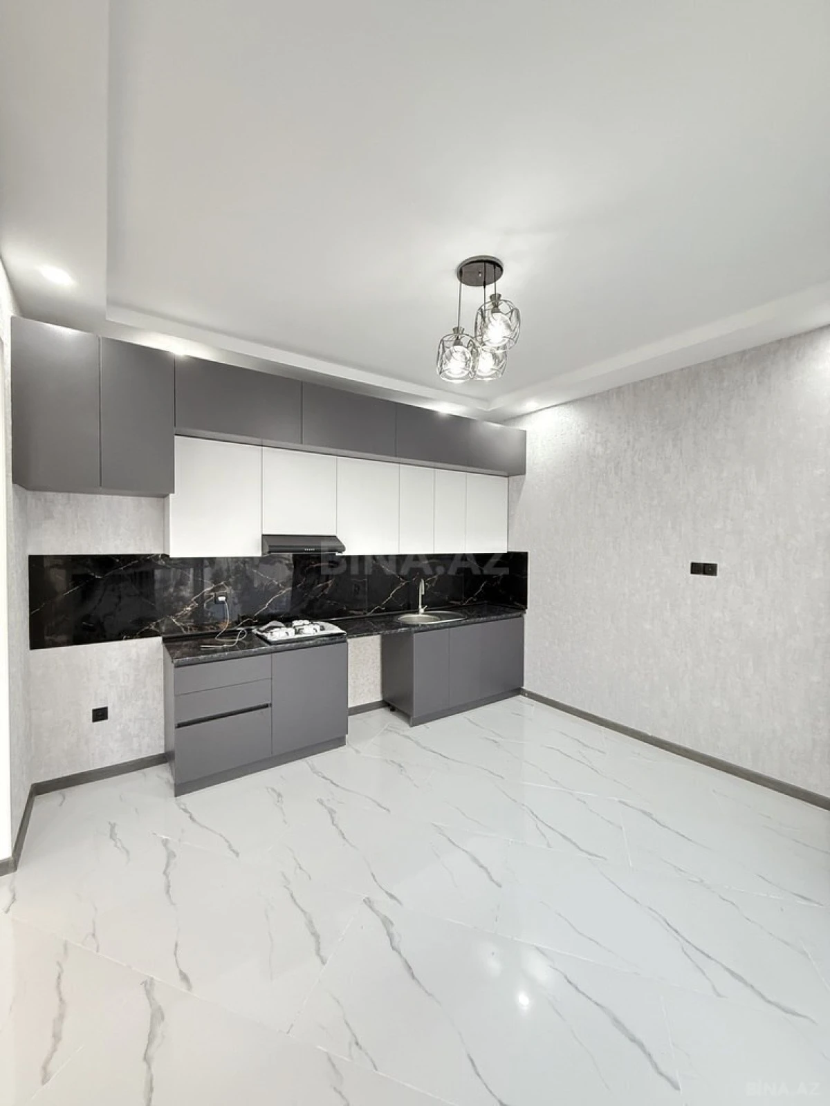 Satılır 4 otaqlı həyət evi 140 m²
