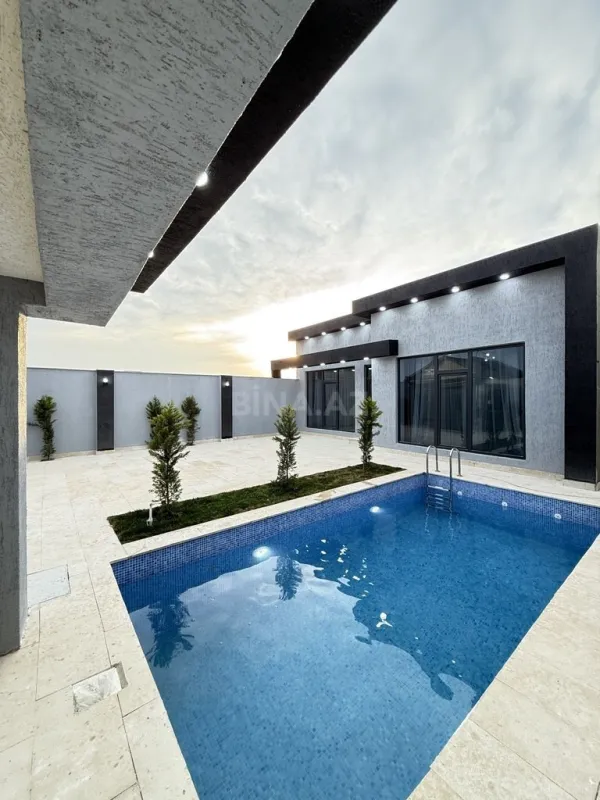 Satılır 4 otaqlı həyət evi 140 m²