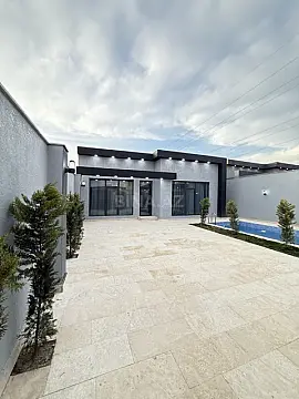 Satılır 4 otaqlı həyət evi 140 m²