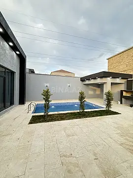 Satılır 4 otaqlı həyət evi 140 m²