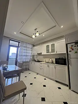 Satılır 3 otaqlı mənzil 143 m²