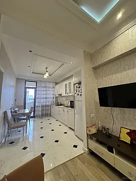 Satılır 3 otaqlı mənzil 143 m²