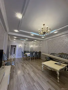 Satılır 3 otaqlı mənzil 143 m²