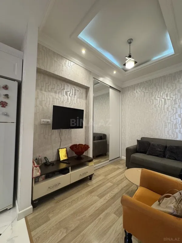 Satılır 3 otaqlı mənzil 143 m²