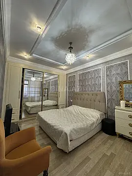 Satılır 3 otaqlı mənzil 143 m²