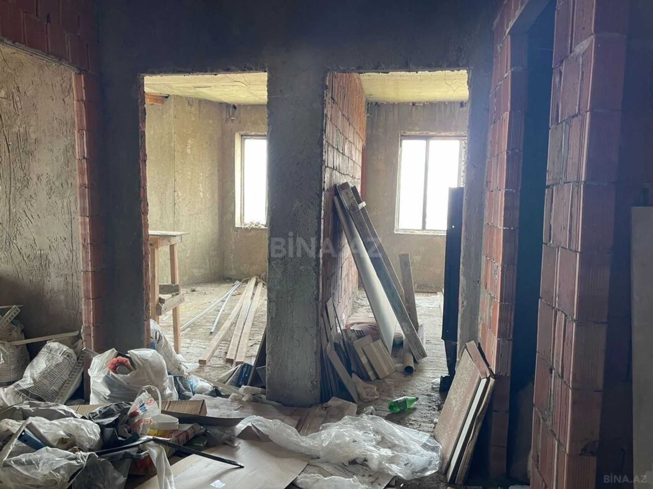 Satılır 3 otaqlı mənzil 81 m²