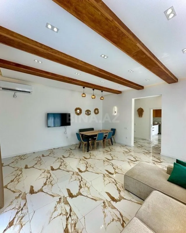 Kirayə verilir 4 otaqlı həyət evi 200 m²