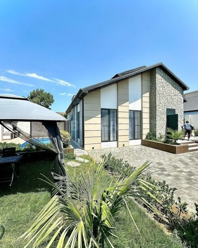 Kirayə verilir 4 otaqlı həyət evi 200 m²