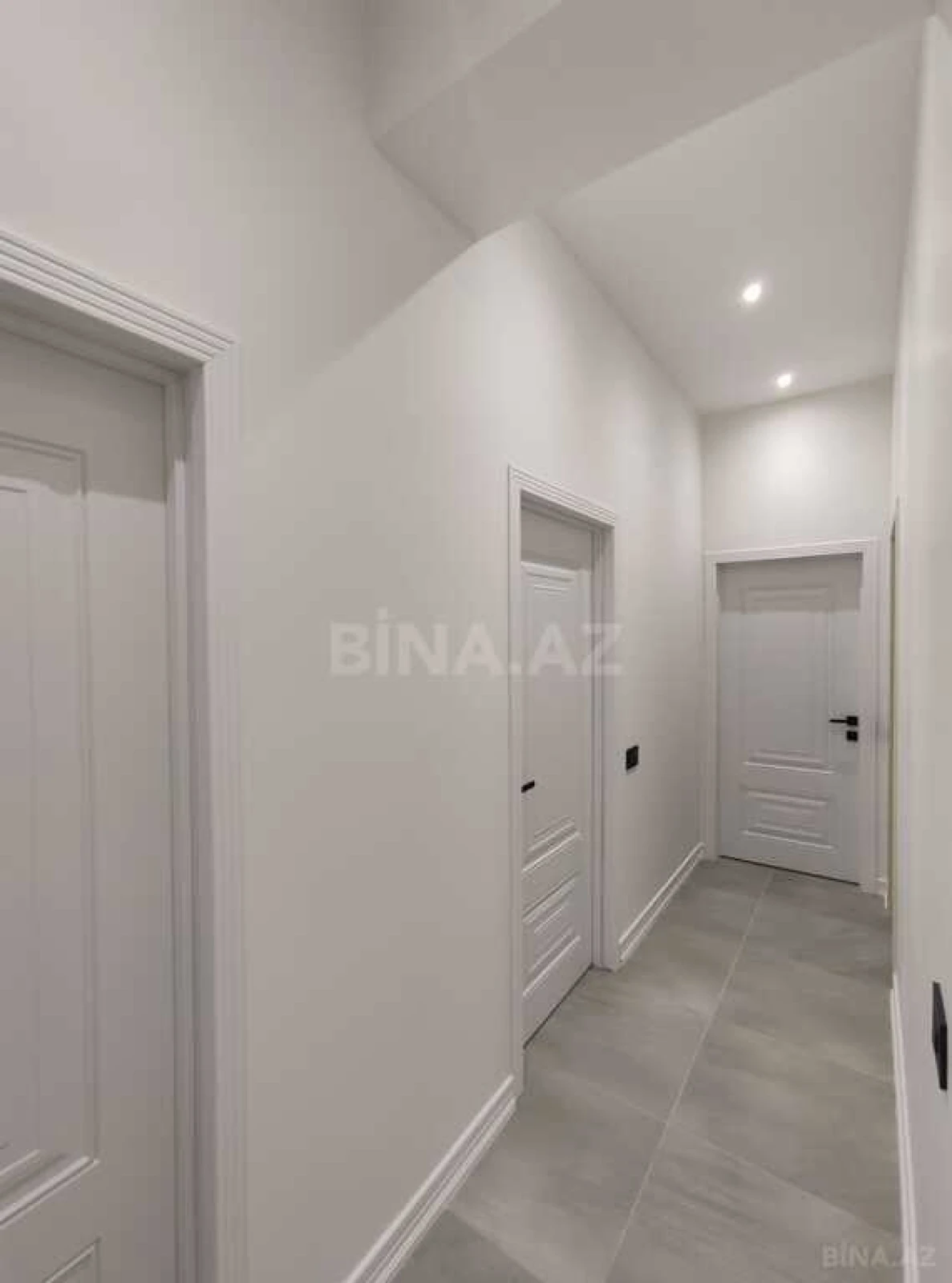 Satılır 3 otaqlı mənzil 89.6 m²